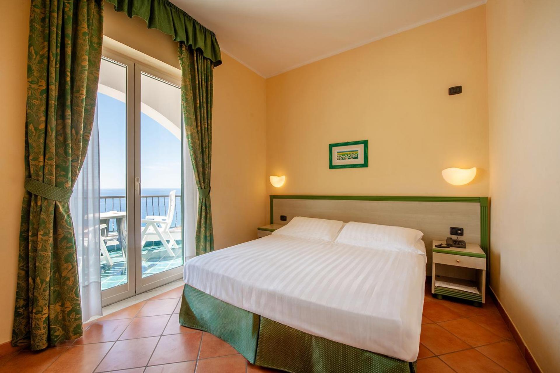 Best Western Hotel La Conchiglia Palinuro Bagian luar foto