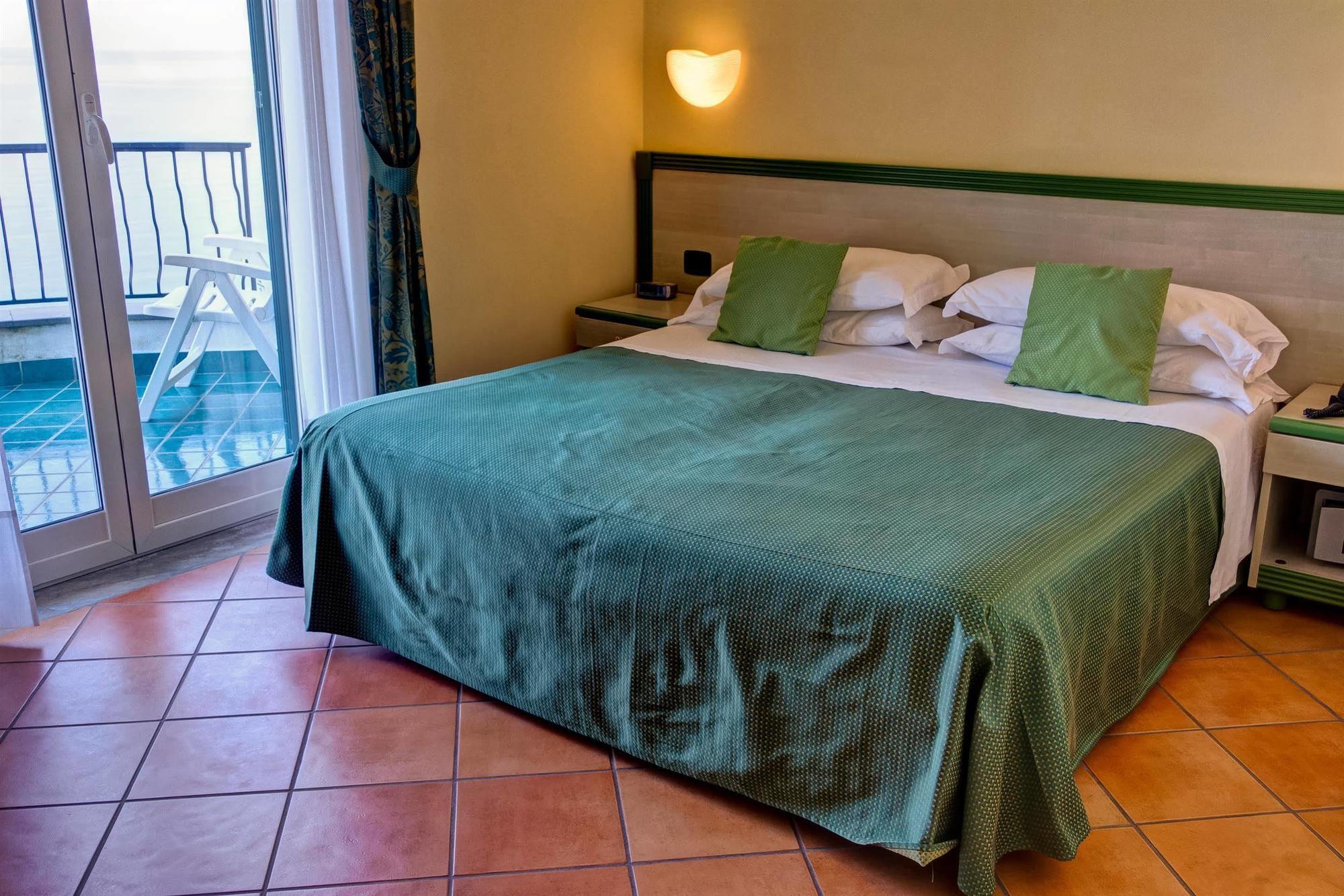 Best Western Hotel La Conchiglia Palinuro Bagian luar foto