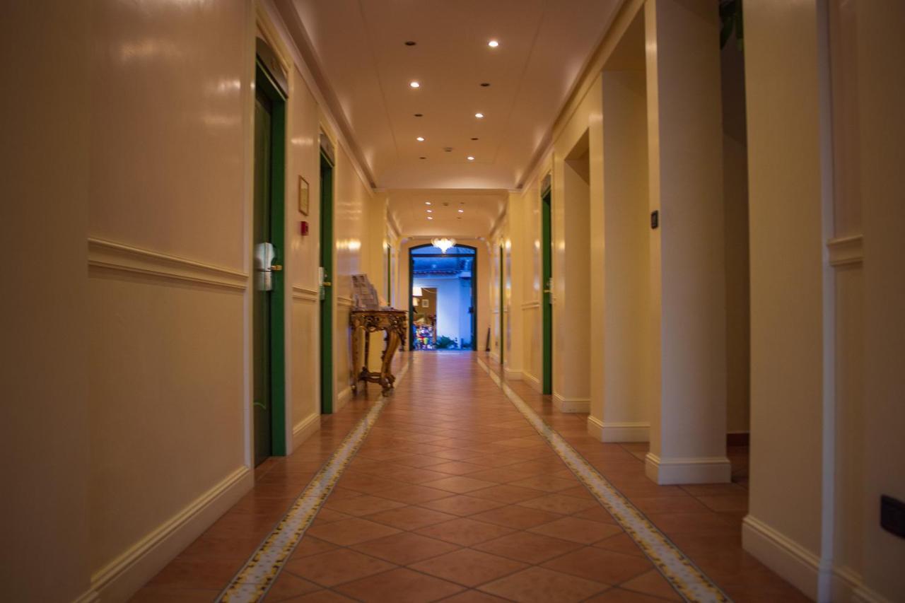 Best Western Hotel La Conchiglia Palinuro Bagian luar foto